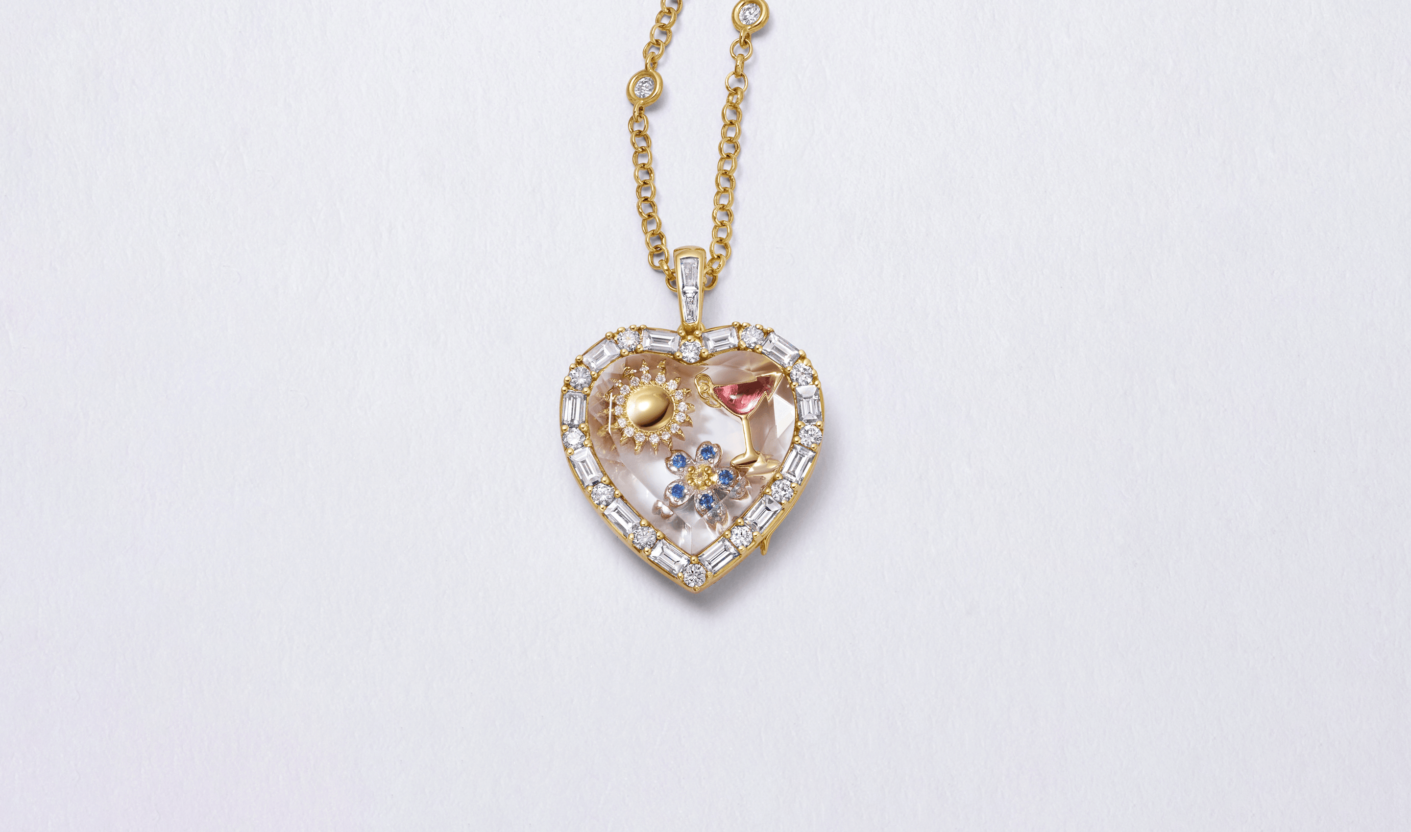 Amour Diamond Heart Gold Locket 18k