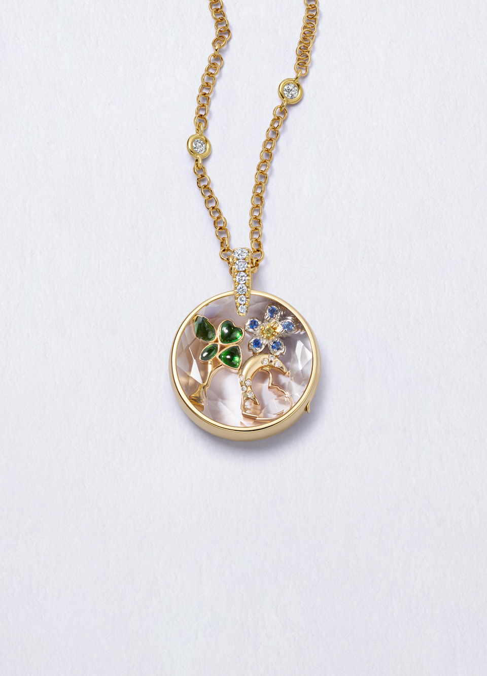 Lyra Round Diamond Gold Locket 18k