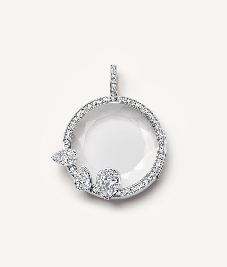 Heritage White Pear Drop Locket 18k