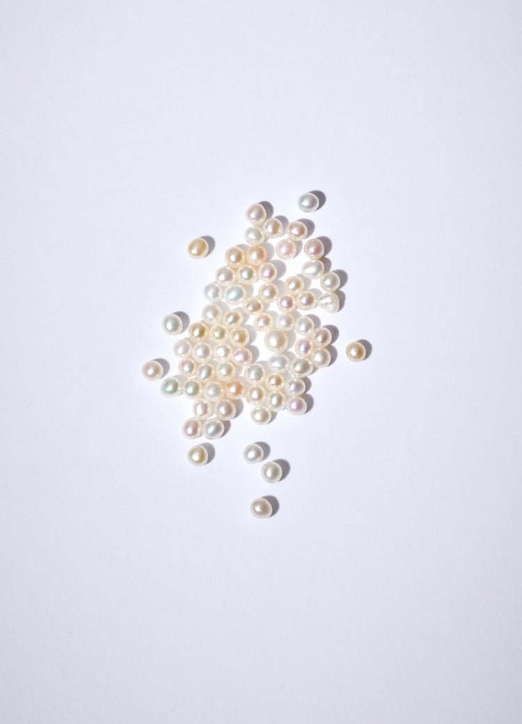 June Birthstone Charm - Pearl