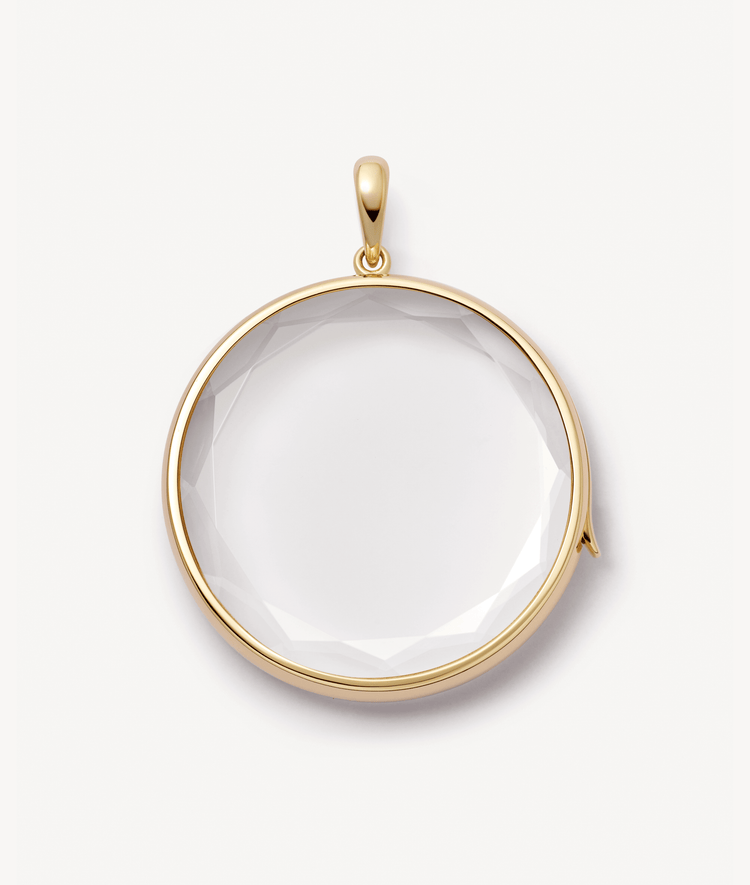 Empty jupiter yellow gold locket.