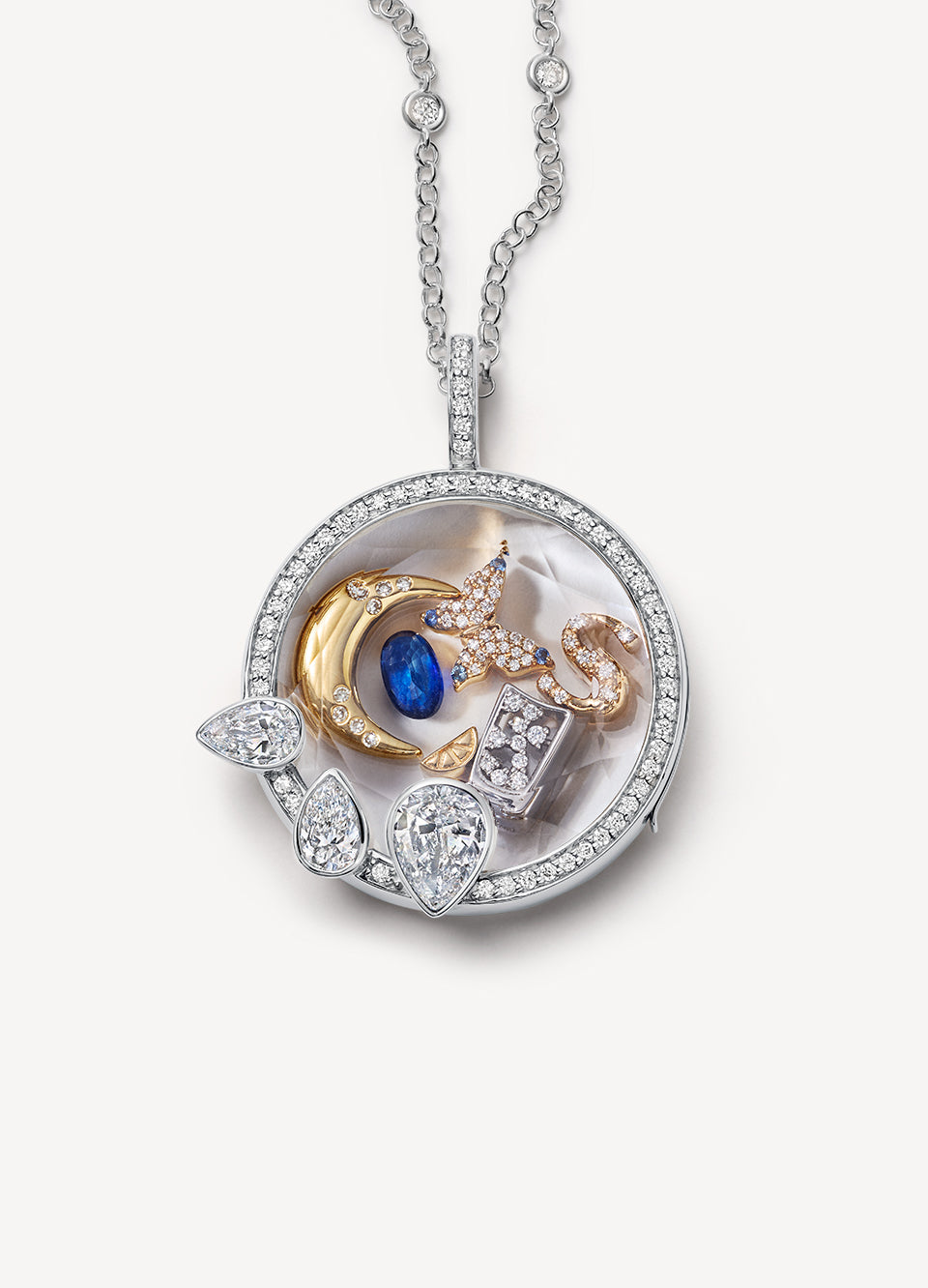 Heritage White Pear Drop Locket 18k